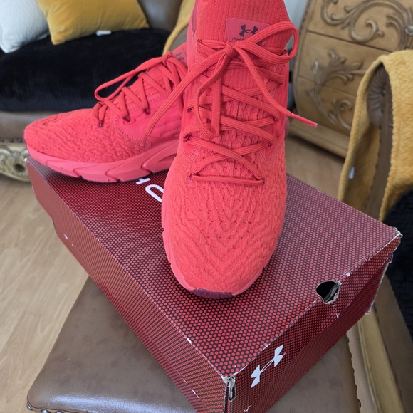 Under Armour Red Athletic Shoes - Picture 3 of 10